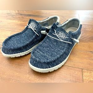Hey Dude Men’s Shoes Sz 12